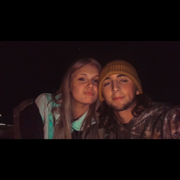 Meet your Posher, Brielle - Picture 1 of 2